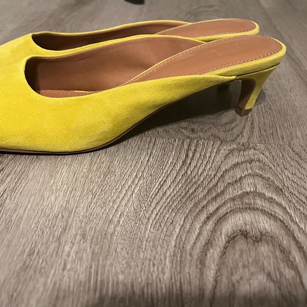 Kitten Heels View 4